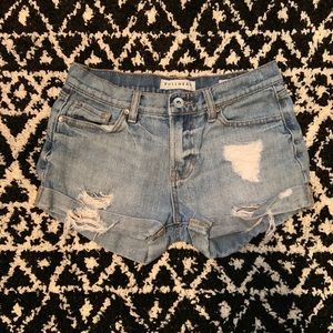 💧 distressed shorts 💧